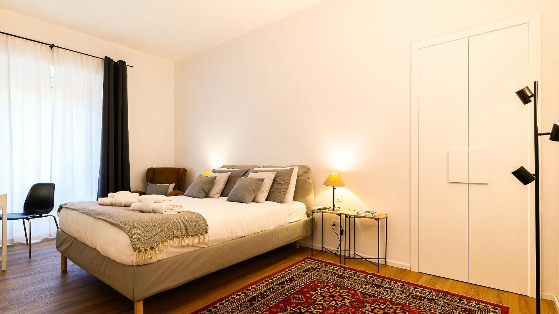 Central Near Vatican By Ndp Rent Rome Apartment