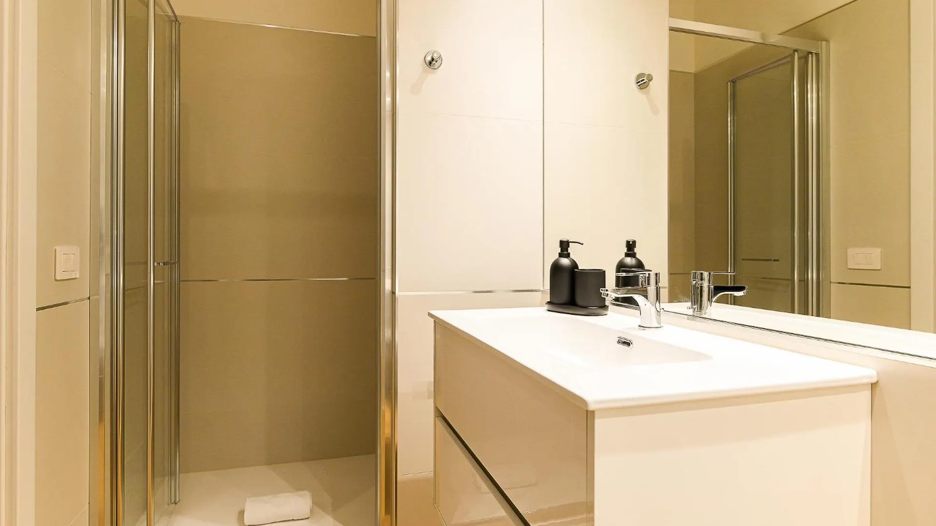 Central Near Vatican By Ndp Rent Rome Italy