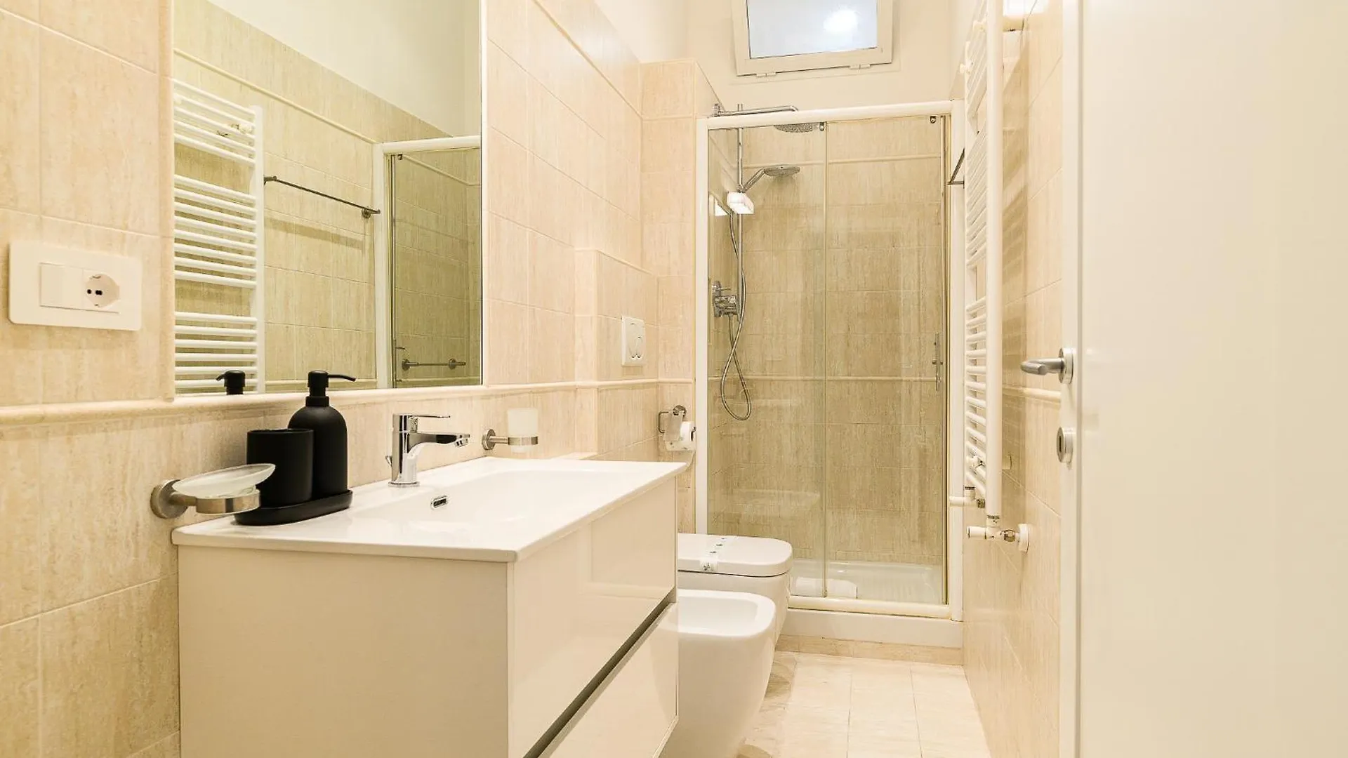 Central Near Vatican By Ndp Rent Rome Apartment