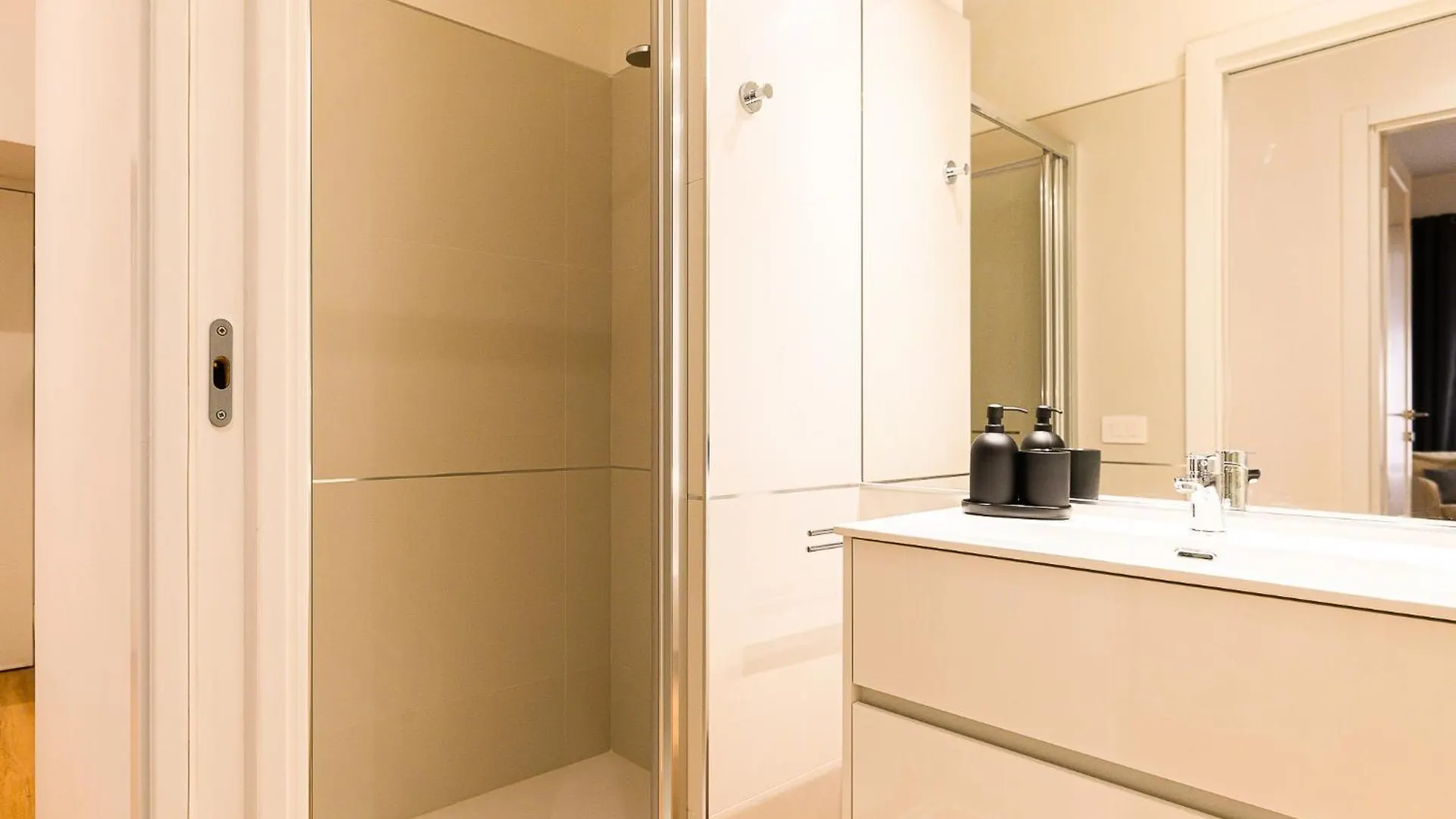 Apartment Central Near Vatican By Ndp Rent Rome Italy