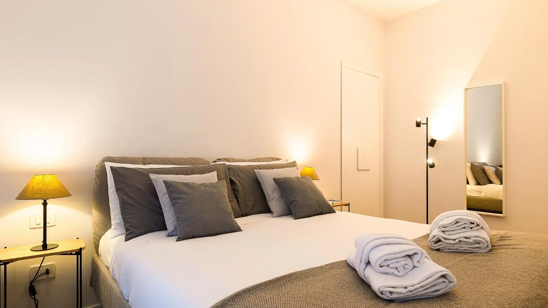 Central Near Vatican By Ndp Rent Rome